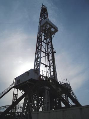 ZJ70D derrick and substructure