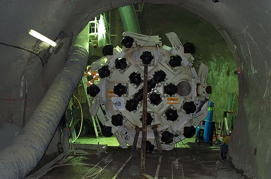 YD TBM hydraulic thrust assembly